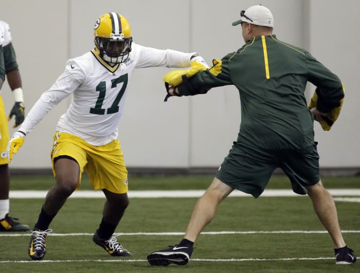 Las Vegas Raiders wide receiver Davante Adams has a close relationship with offensive coordinator Luke Getsy